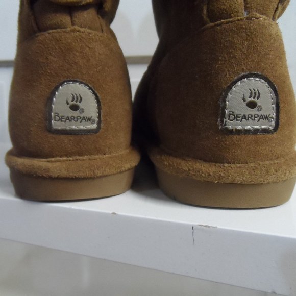 NWOT Bearpaw Boots - Youth Size 3 - Picture 3 of 6